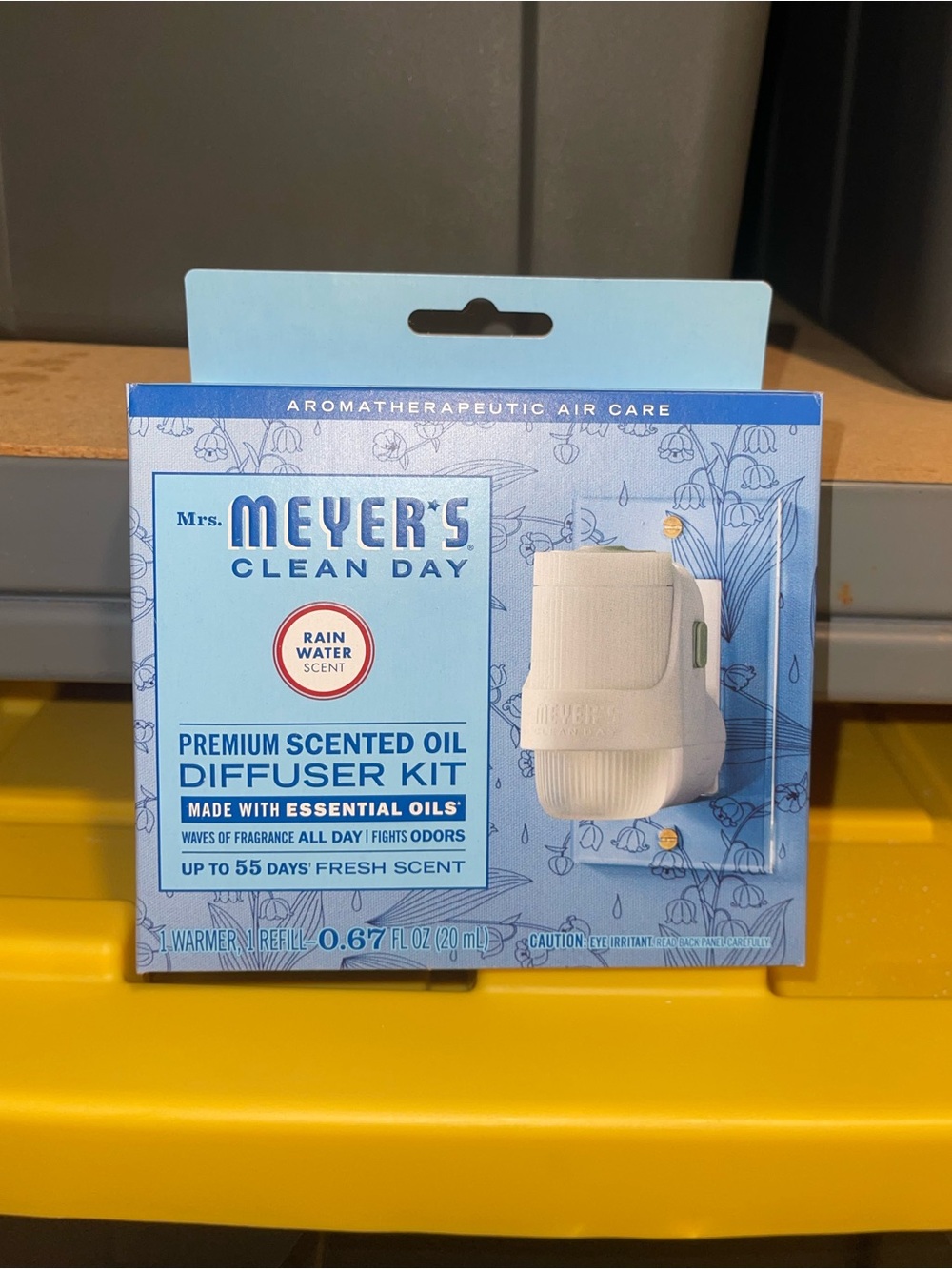 Mrs. Meyer's Clean Day Plug-In Scented Oil Diffuser Kit Rain Water 0.67 fl oz